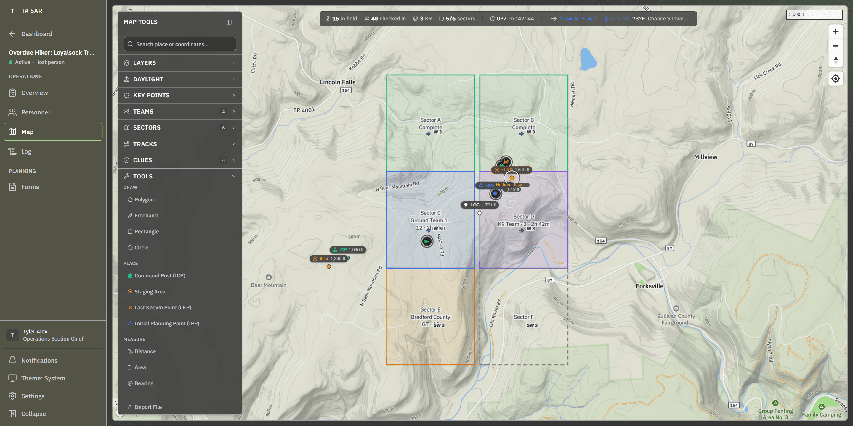 Product screenshot: incident map with sectors and tracks